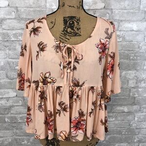 LF Seek the Label Floral Crop top